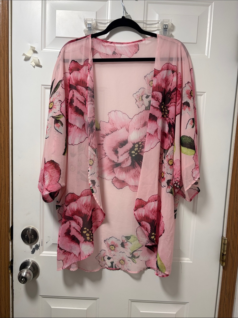 Source Unknown Pink Floral Sheer Kimono Robe